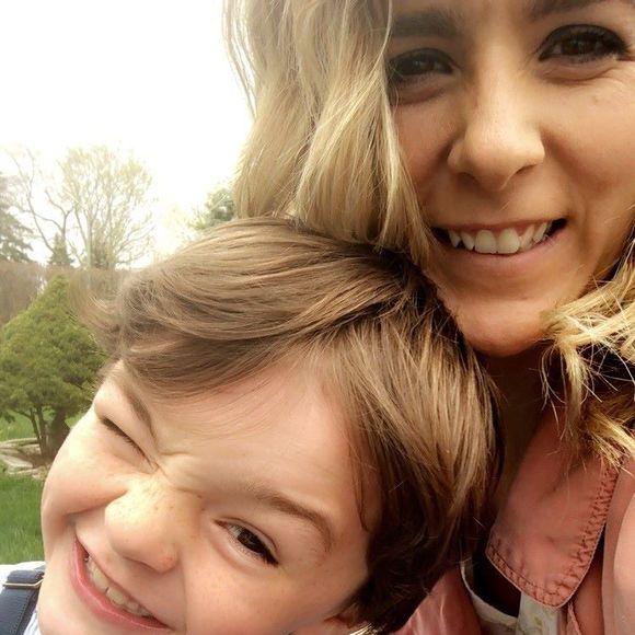 Meet your Posher, Carly - Picture 1 of 1